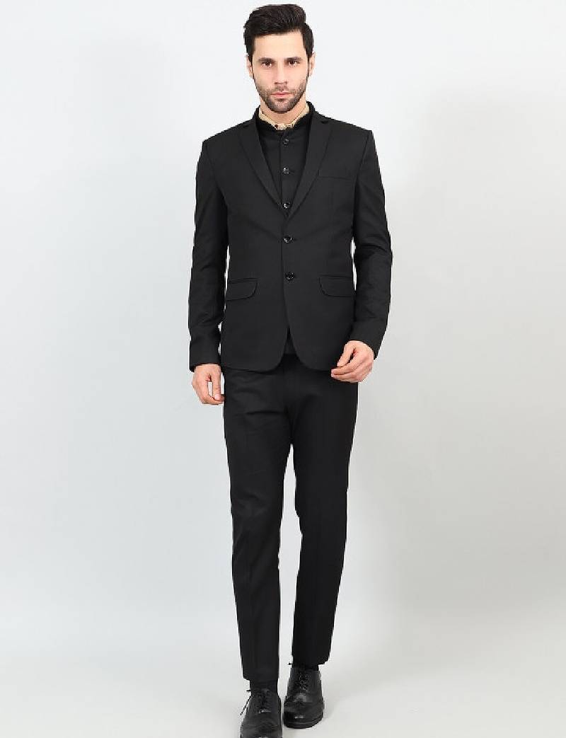 Single-breasted three-piece formal suit