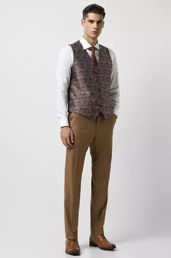 Men slim-fit single-breasted three-piece formal suit