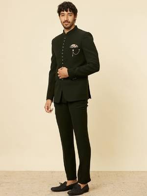 Bandhgala tailored-fit two piece suit 3