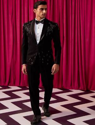 Men regular fit 5-pcs embellished blazer and trousers 3