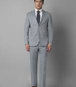 Slim-fit single-breasted two-piece formal suit