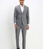 Slim-fit single-breasted two-piece formal suit