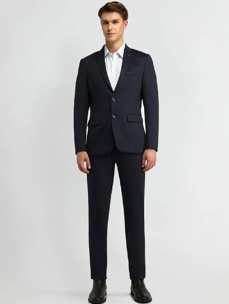 Men slim-fit single-breasted blazer and trousers two-piece formal suit