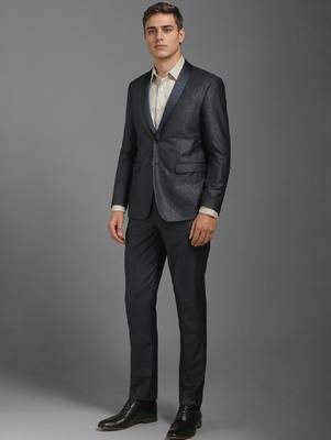 Textured slim fit single-breasted two piece formal suit 4