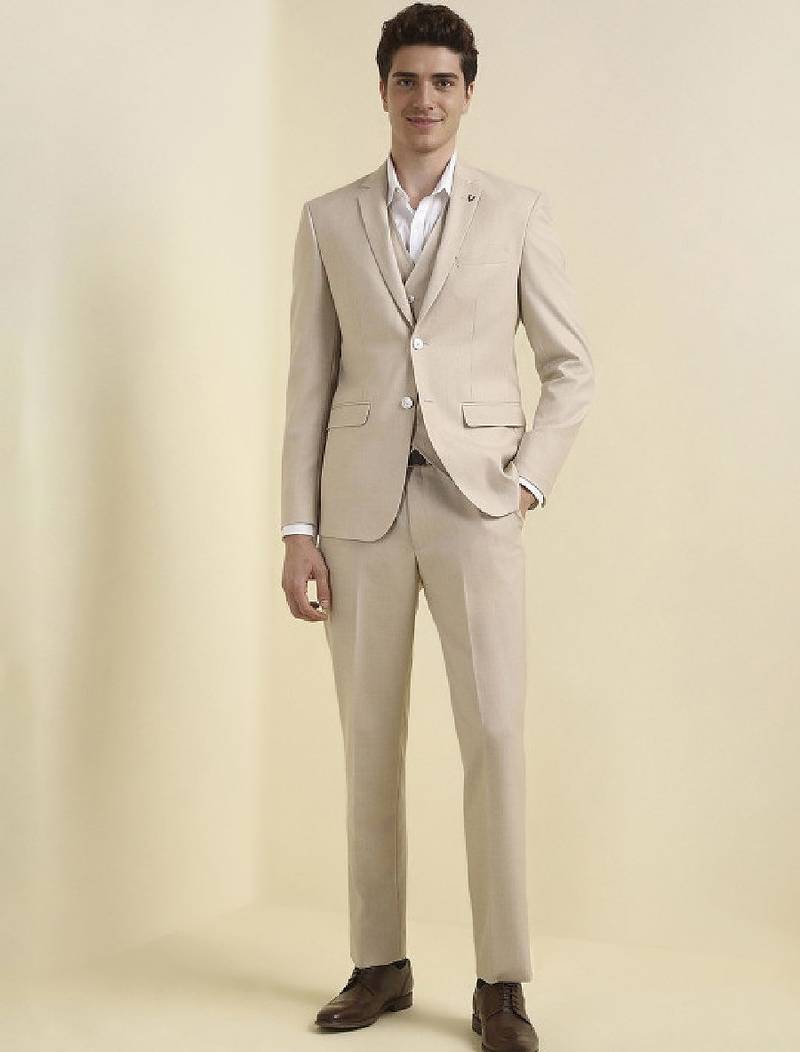 Men self designed slim-fit single-breasted three-piece suits