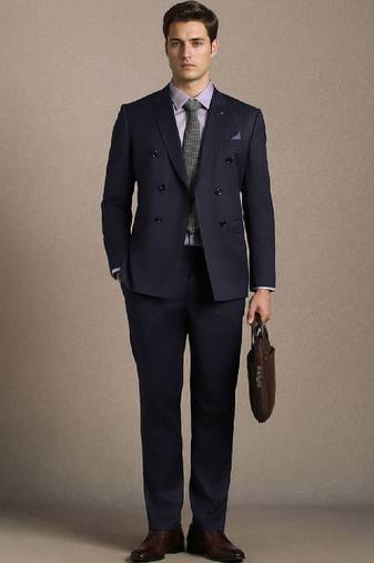 Peaked lapel slim fit 2 piece blazer and trousers suits
