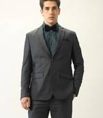 Tailored-fit single-breasted two-piece suit