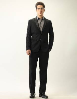 Slim-fit single-breasted three-piece suit 3