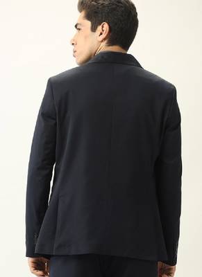 Tailored-fit ceremonial two-piece tuxedo suit 4
