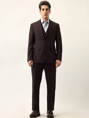 Slim-fit single-breasted three-piece suit 1
