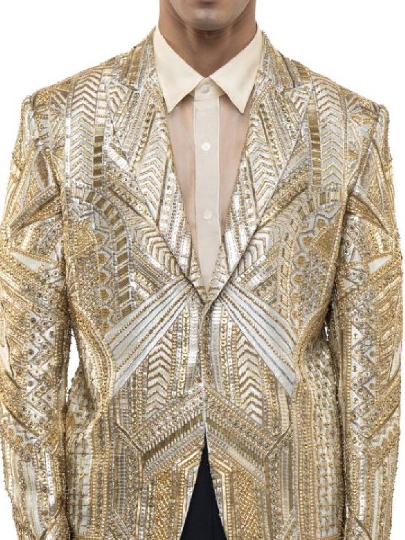 Embroidered single-breasted three-piece suit