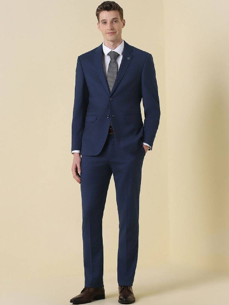 Slim-fit single-breasted two-piece suit