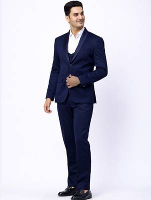 Slim-fit single-breasted three-piece suit 1