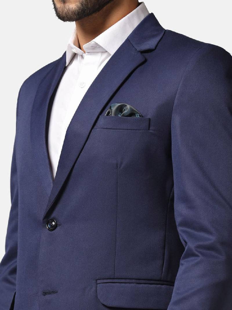 Single breasted notched lapel 2-piece suit