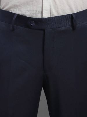 Textured single-breasted two piece formal suit 3