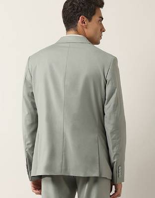 Tailored-fit double-breasted three-piece suit 4