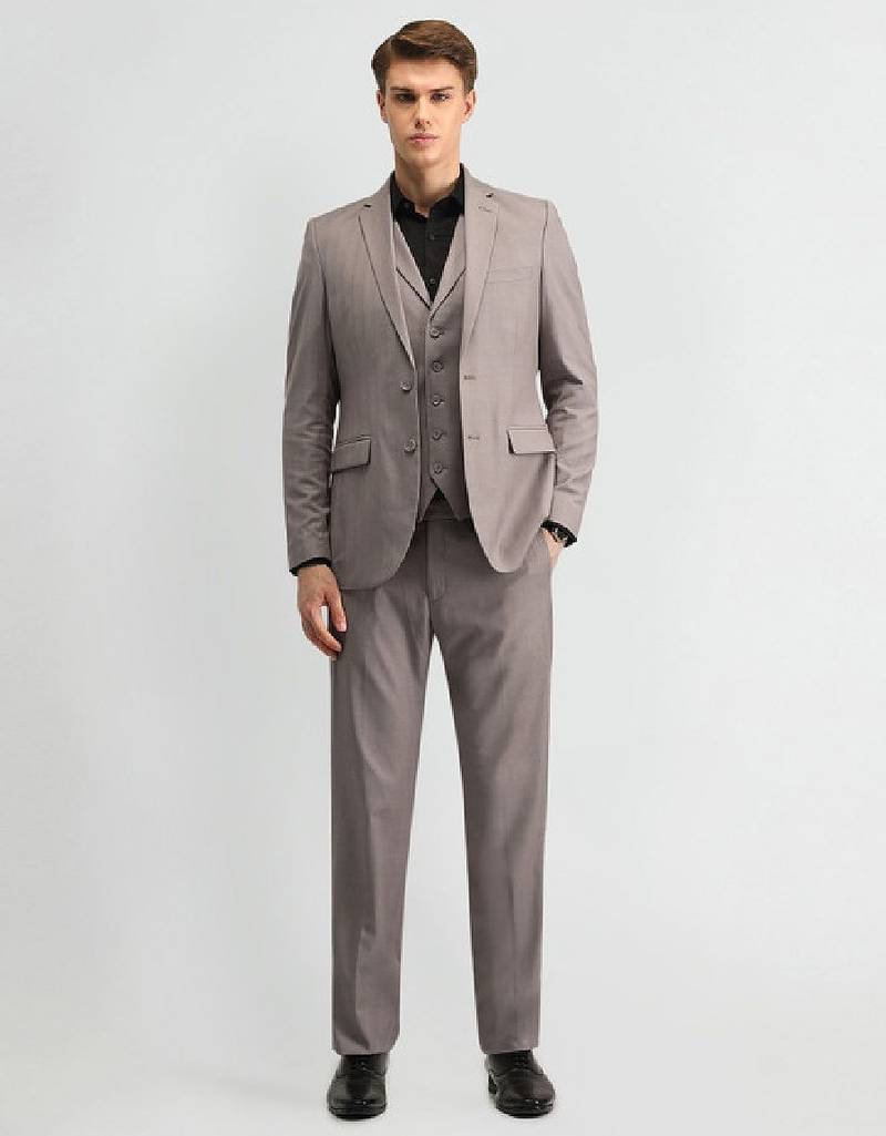 Notched lapel blazer & waistcoat with trousers