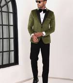 Slim-fit peaked lapel 2-piece suits