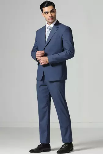 Single-breasted two-piece suit