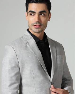 Single-breasted two-piece suit 4