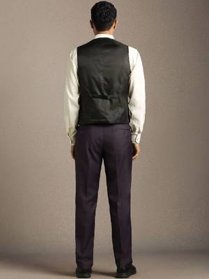 Embellished slim fit single-breasted three-piece suits 4