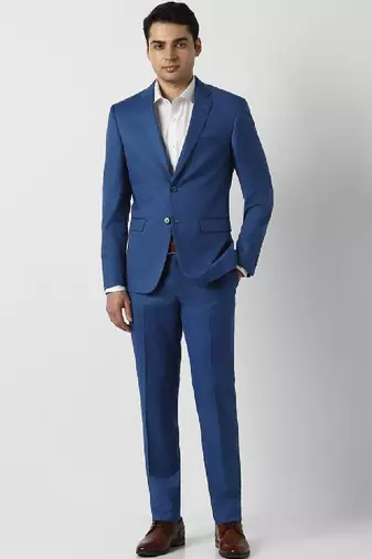 Slim-fit single-breasted two-piece suit