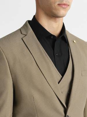 Self design slim fit single-breasted three-piece suits 4