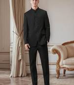 Men mandarin collar long sleeves blazer and trousers suit