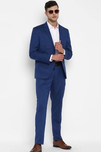 Tailored-fit single-breasted 2-piece suit