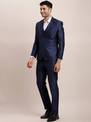 Tailored-fit single-breasted three-piece suit 3