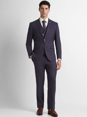 Slim-fit single-breasted three-piece suit 1