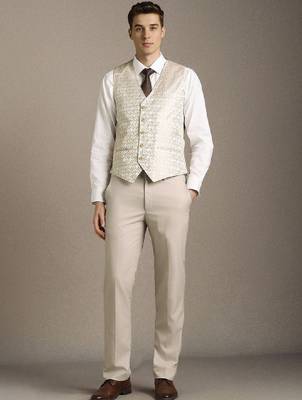 Textured slim-fit single-breasted three-piece suit 2