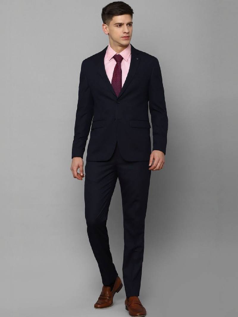 Slim-fit single-breasted two-piece suit
