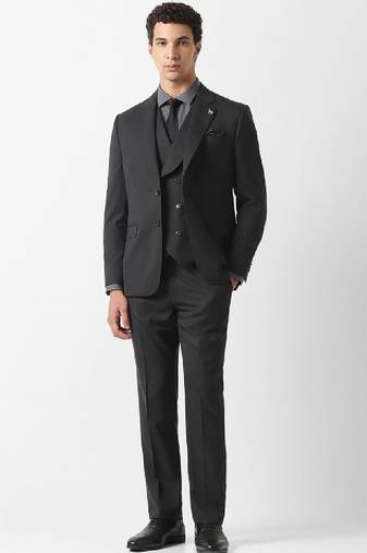 Slim-fit single-breasted three-piece suit