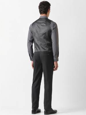 Slim-fit single-breasted three-piece suit 4