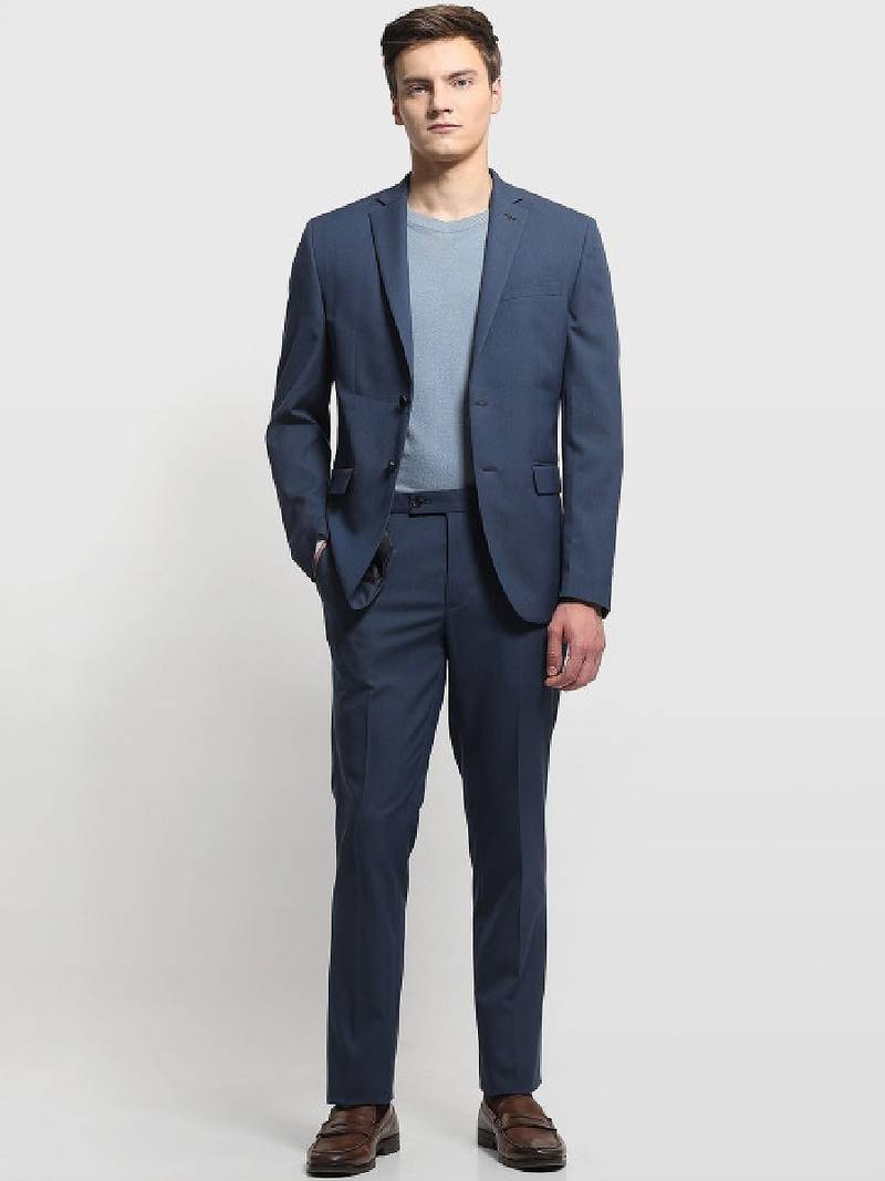 Men single-breasted notched lapel tailored fit blazer and trousers