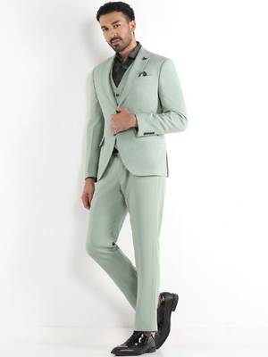 Slim-fit single-breasted three-piece suit 1