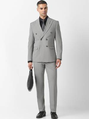 Slim-fit double-breasted two-piece suit 4
