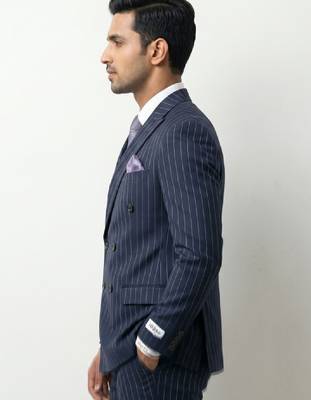 Striped peaked lapel collar double-breasted two-piece suit 2