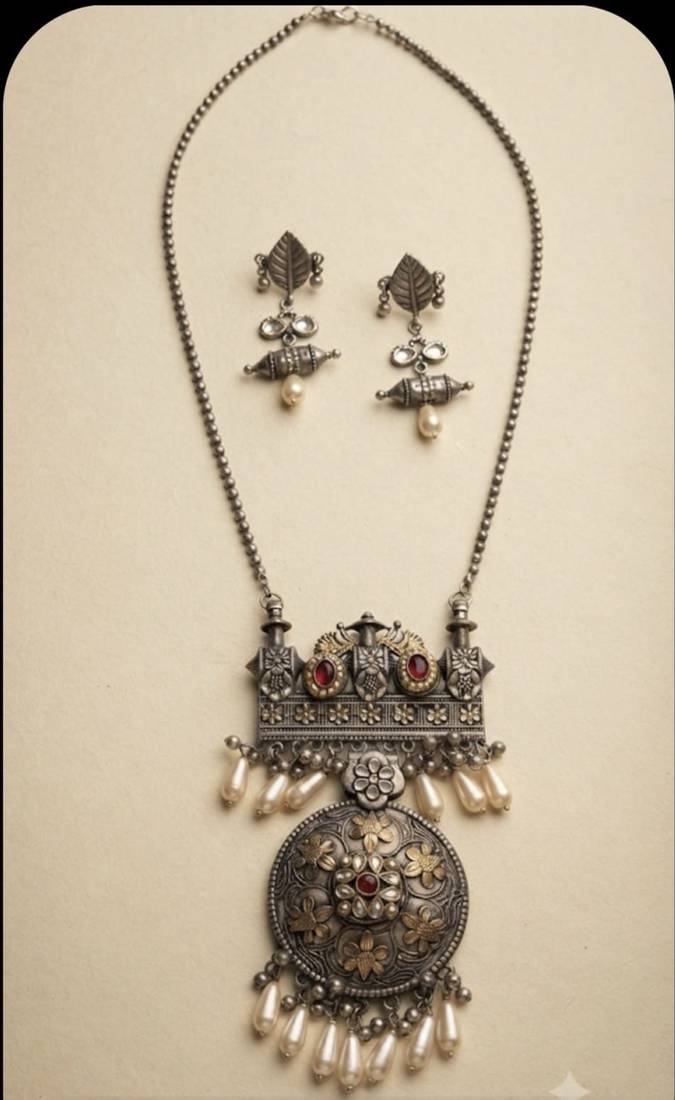 Silver trendy silver plated necklace set for women