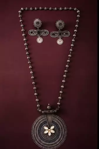 Silver trendy silver plated necklace set for women