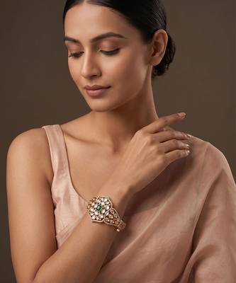Gold plated green kundan bracelet 1