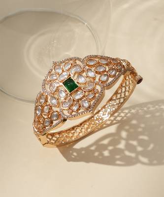 Gold plated green kundan bracelet 3