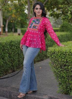 Women   s faux georgette bandhani print kurti with kutchi patchwork - free size 5