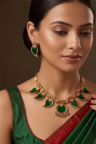 Gold plated green leaf necklace set