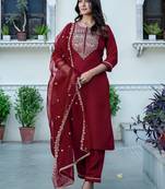 Women Floral Embroidered Kurta with Trousers & Dupatta