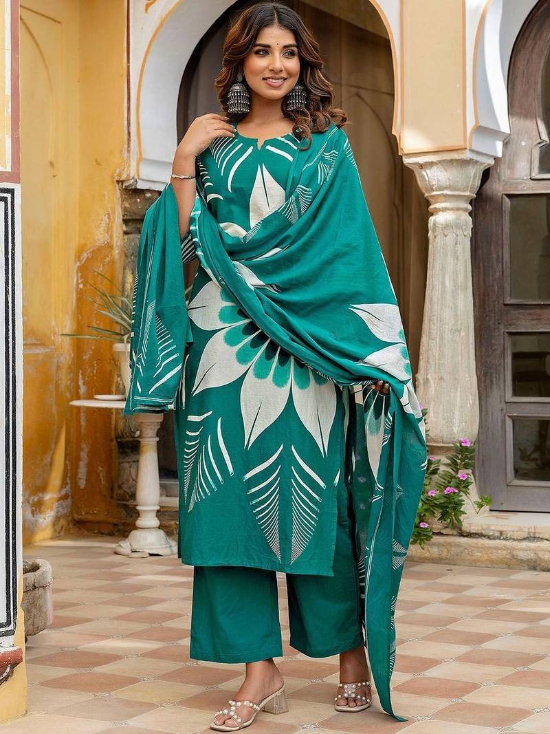 Women Floral Printed Regular Kurta with Palazzos & With Dupatta