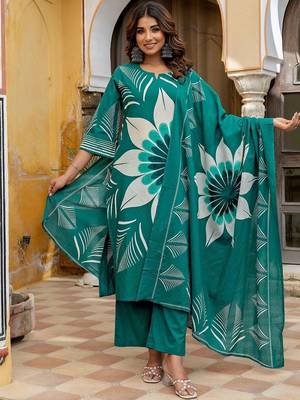 Women Floral Printed Regular Kurta with Palazzos & With Dupatta 4