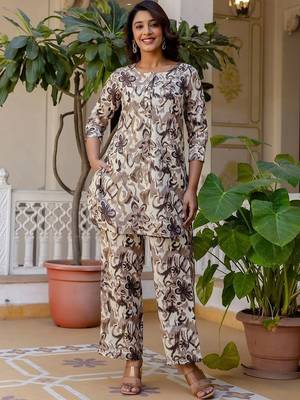 Printed Biege Cotton Blend Co Ords for Women 5