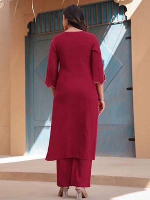 Women Floral Embroidered Regular Thread Work Kurta with Trousers & With Dupatta 4